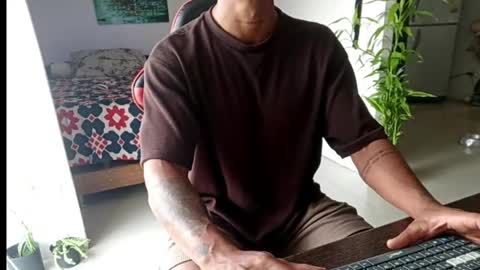 Snapshot of adam_valencia chatting on June 9, 2026, 3:45 pm Adam Valencia online show from June 9, 2026, 3:45 pm