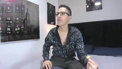 adam_walker_1 online show from June 12, 2026, 3:11 pm