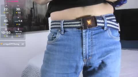 adam_walker_1 online show from June 13, 2026, 3:32 pm