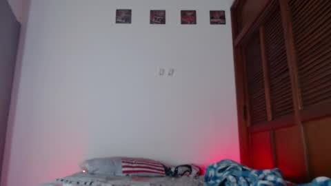 instagram  adam x256 online show from December 18, 2024, 10:08 am