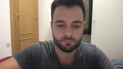 Snapshot of adamagreen99 chatting on November 6, 2025, 6:53 pm Alberto online show from November 6, 2025, 6:53 pm