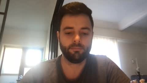 Snapshot of adamagreen99 chatting on March 31, 2026, 5:13 pm Alberto online show from March 31, 2026, 5:13 pm