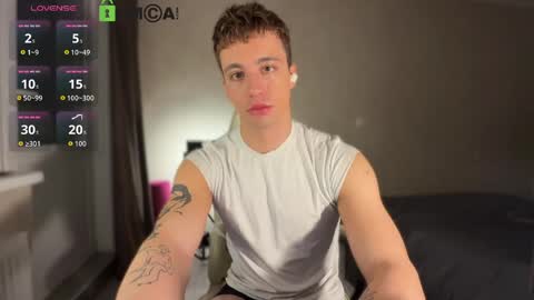 Hi Im Adam Glad to see u here 3 And its my first day online show from April 30, 2026, 10:25 pm