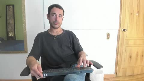 Im Adams Sanz online show from May 2, 2026, 7:19 pm