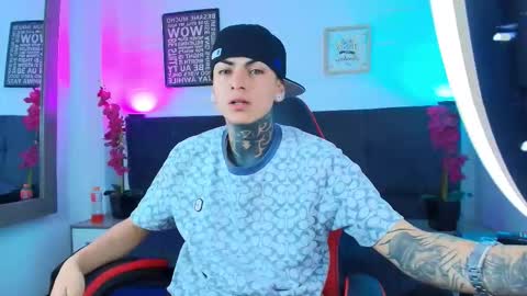 AdamsWalkerr  online show from February 21, 2026, 12:17 pm