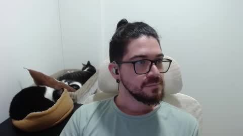 Adam online show from January 14, 2026, 10:21 am