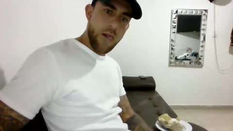 Snapshot of adan_carter chatting on February 25, 2026, 3:43 pm adan_carter online show from February 25, 2026, 3:43 pm