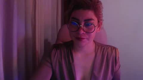 adan_romanoff online show from May 6, 2026, 7:46 am