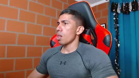 Snapshot of adan_sin1 chatting on December 30, 2024, 6:38 pm Adan Sin online show from December 30, 2024, 6:38 pm