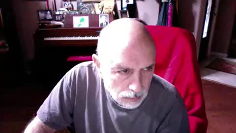 add_me_2 online show from December 5, 2025, 6:59 pm