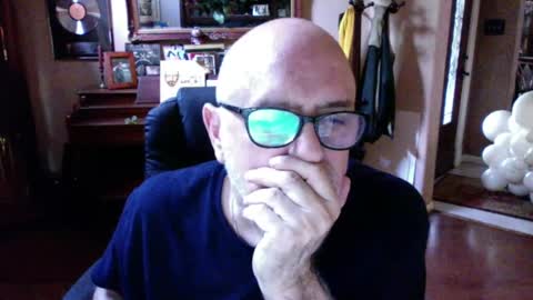 Snapshot of add_me_2 chatting on June 14, 2026, 11:18 pm add_me_2 online show from June 14, 2026, 11:18 pm