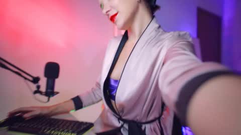 Snapshot of addictsqueen chatting on May 29, 2026, 5:16 am ADDICTION online show from May 29, 2026, 5:16 am