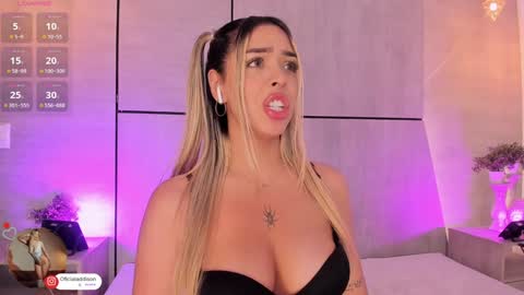 Snapshot of addison_baker chatting on January 21, 2025, 11:13 pm A D D I S O N online show from January 21, 2025, 11:13 pm