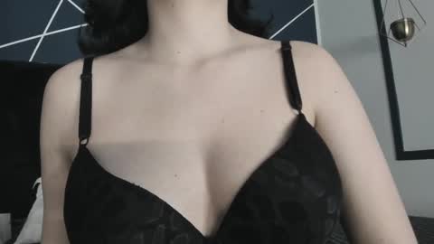 Ade  online show from February 11, 2025, 7:48 pm