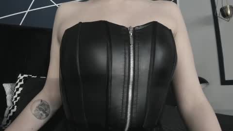 Ade  online show from March 10, 2025, 8:01 pm