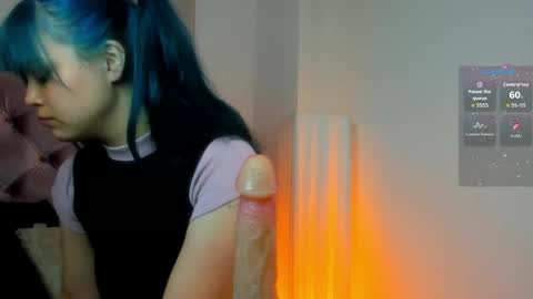 Snapshot of adelaindiamond_ chatting on June 5, 2026, 12:33 pm ADELAIN online show from June 5, 2026, 12:33 pm