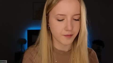 Adele online show from February 12, 2026, 9:43 pm