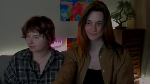 adele_favorite online show from April 17, 2026, 9:51 pm