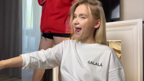 Snapshot of adele_nick2202 chatting on October 17, 2025, 8:50 am Adele Nick online show from October 17, 2025, 8:50 am