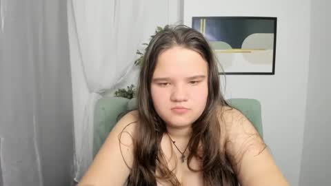 adelecruzz online show from March 6, 2025, 1:14 pm