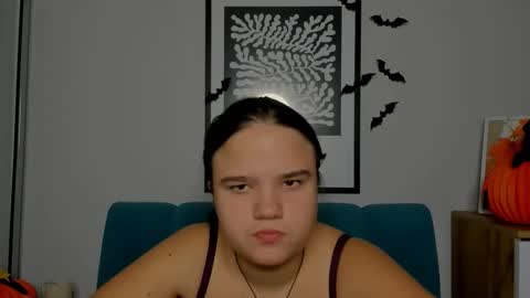 adelecruzz online show from November 1, 2025, 8:05 am