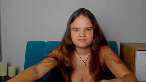Snapshot of adelecruzz chatting on June 18, 2026, 11:47 am adelecruzz online show from June 18, 2026, 11:47 am