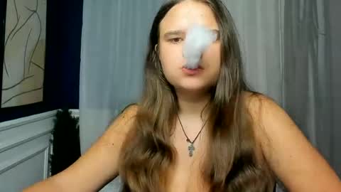adelecruzz online show from June 19, 2026, 11:58 am