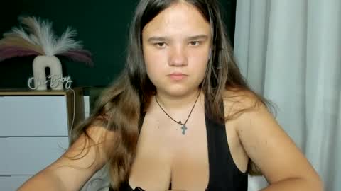 adelecruzz online show from June 20, 2026, 12:08 pm