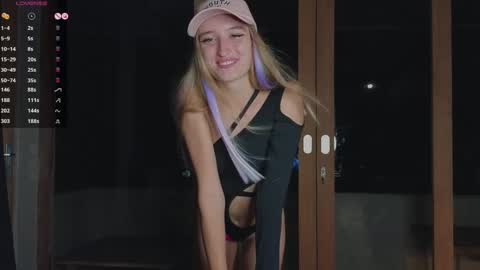 Snapshot of adelelyv chatting on March 3, 2025, 11:22 am Adele online show from March 3, 2025, 11:22 am