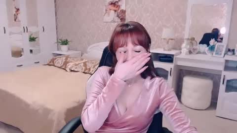 Snapshot of adelemoran chatting on January 19, 2025, 10:39 pm AdeleMoran online show from January 19, 2025, 10:39 pm