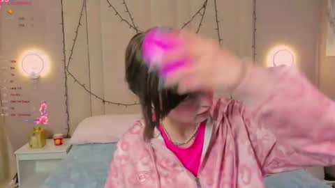 adelesilvy online show from June 16, 2026, 1:41 am