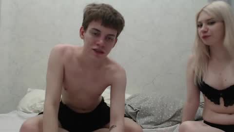 Snapshot of adelin_rr chatting on June 5, 2026, 6:52 am adelin online show from June 5, 2026, 6:52 am