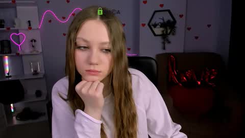 Adel online show from March 4, 2026, 7:03 am