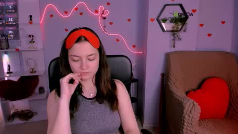 Adel online show from March 11, 2026, 10:32 am