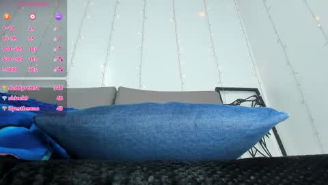 adelinaconte1 online show from December 27, 2024, 10:37 pm