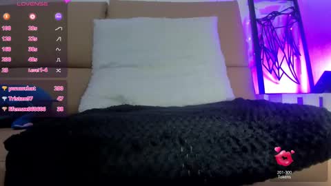 adelinaconte1 online show from March 10, 2025, 10:24 pm