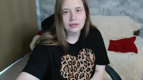 adelinalawson online show from June 12, 2026, 2:54 am