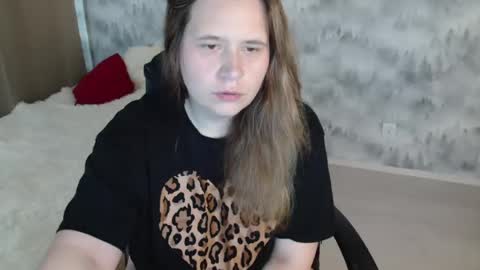 adelinalawson online show from July 3, 2026, 11:49 am