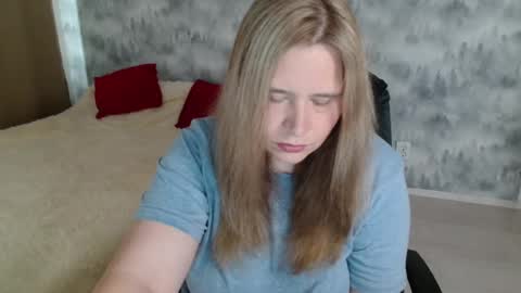 adelinalawson online show from July 19, 2026, 10:41 am
