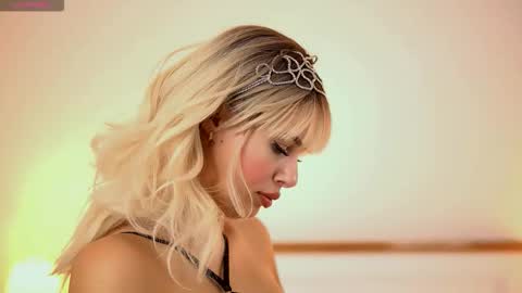 Snapshot of adelineking chatting on October 8, 2025, 2:20 am Ade online show from October 8, 2025, 2:20 am