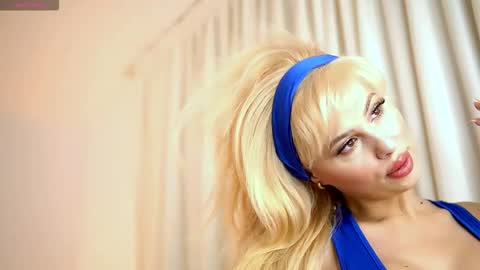 Snapshot of adelineking chatting on November 5, 2025, 3:06 am Ade online show from November 5, 2025, 3:06 am