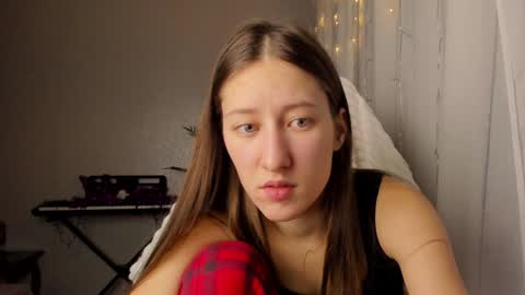 Snapshot of adellqueen chatting on January 8, 2025, 10:37 pm Adell online show from January 8, 2025, 10:37 pm