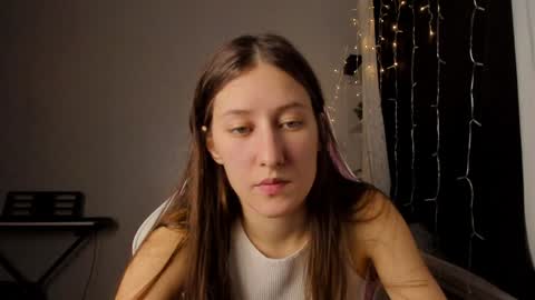 Snapshot of adellqueen chatting on January 10, 2025, 10:36 pm Adell online show from January 10, 2025, 10:36 pm