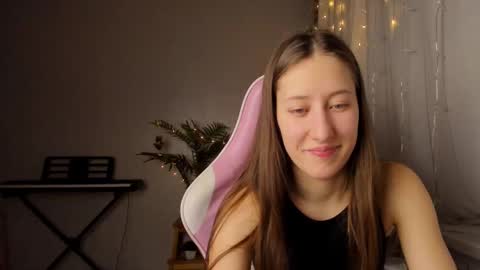 Snapshot of adellqueen chatting on February 25, 2025, 10:29 pm Adell online show from February 25, 2025, 10:29 pm