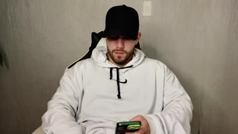 Snapshot of ades_lowe chatting on October 18, 2025, 11:33 am Ades online show from October 18, 2025, 11:33 am