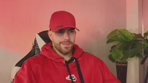 Snapshot of ades_lowe chatting on December 2, 2025, 10:31 am Ades online show from December 2, 2025, 10:31 am