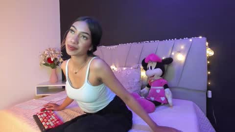 Snapshot of adharaharper chatting on March 26, 2026, 8:25 pm Adhara online show from March 26, 2026, 8:25 pm