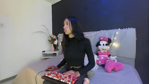 Snapshot of adharaharper chatting on June 1, 2026, 6:31 pm Adhara online show from June 1, 2026, 6:31 pm