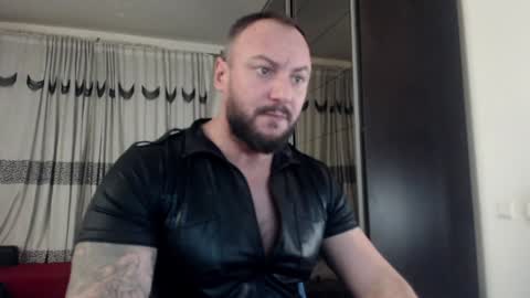 adonis_dionysos online show from December 4, 2024, 1:53 pm