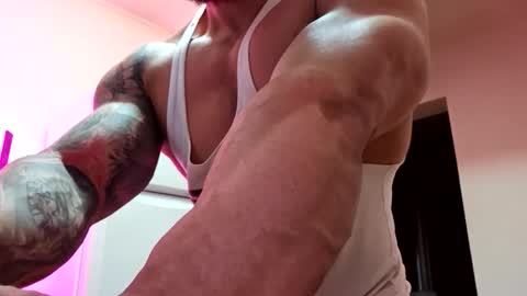 Snapshot of adonis_msc chatting on November 5, 2025, 9:20 am Adonis online show from November 5, 2025, 9:20 am